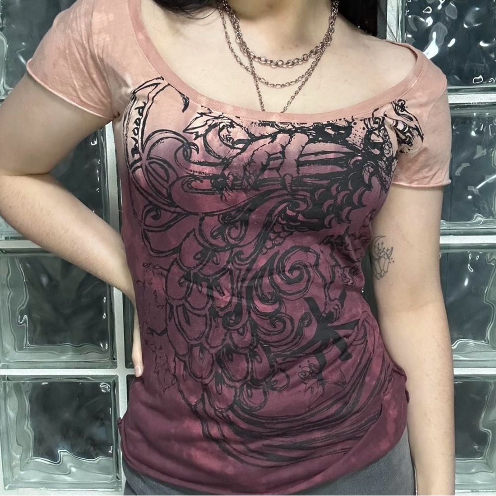 Pink & Maroon Key Closet Shortsleeve